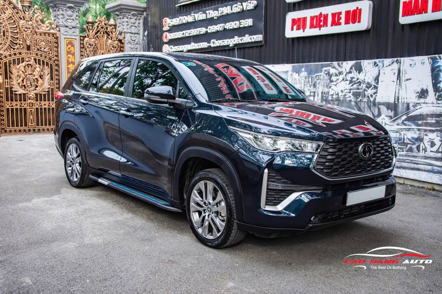 Bệ bước chân Innova Cross