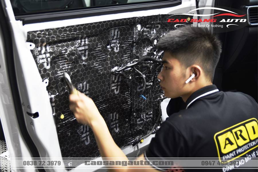 Cách âm chống ồn xe Mitsubishi XFORCE