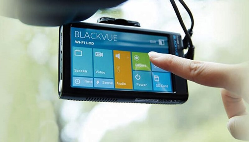 Camera hành trình Blackvue có màn hình