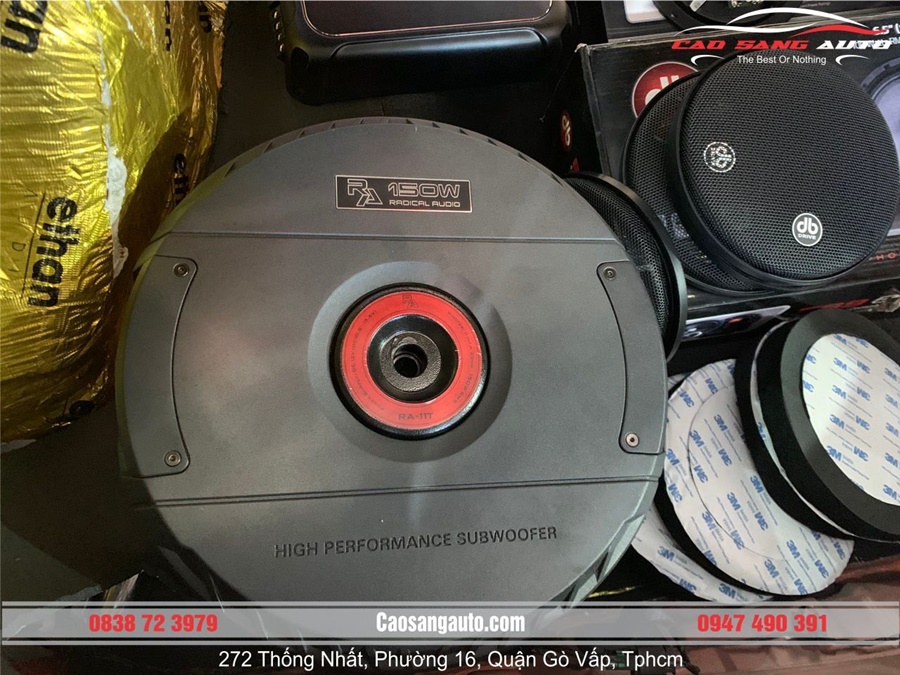 Bộ loa sub đến từ thương hiệu Radical Audio của Mỹ Bộ loa sub đến từ thương hiệu Radical Audio của Mỹ