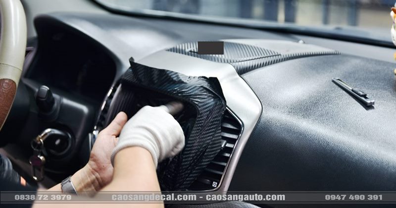Chevrolet dán carbon bảo vệ nội thất + Dán nóc đen