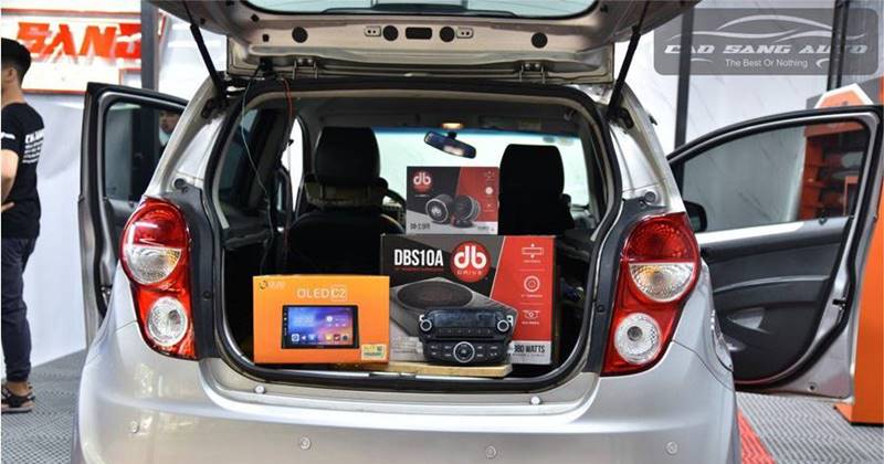 Chevrolet Spark nâng cấp loa Sub DBS + Mid DB2.5FR + DVD Oled C2