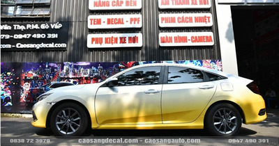 Civic Gen10 wrap đổi màu trắng ngọc trai kết hợp vàng ánh kim
