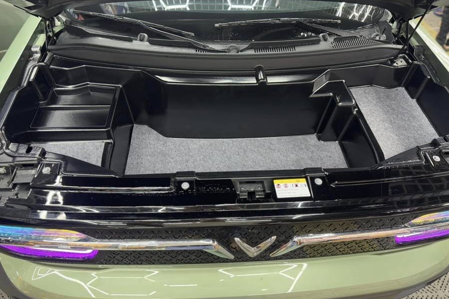 Cốp để đồ phía trước Vinfast VF3