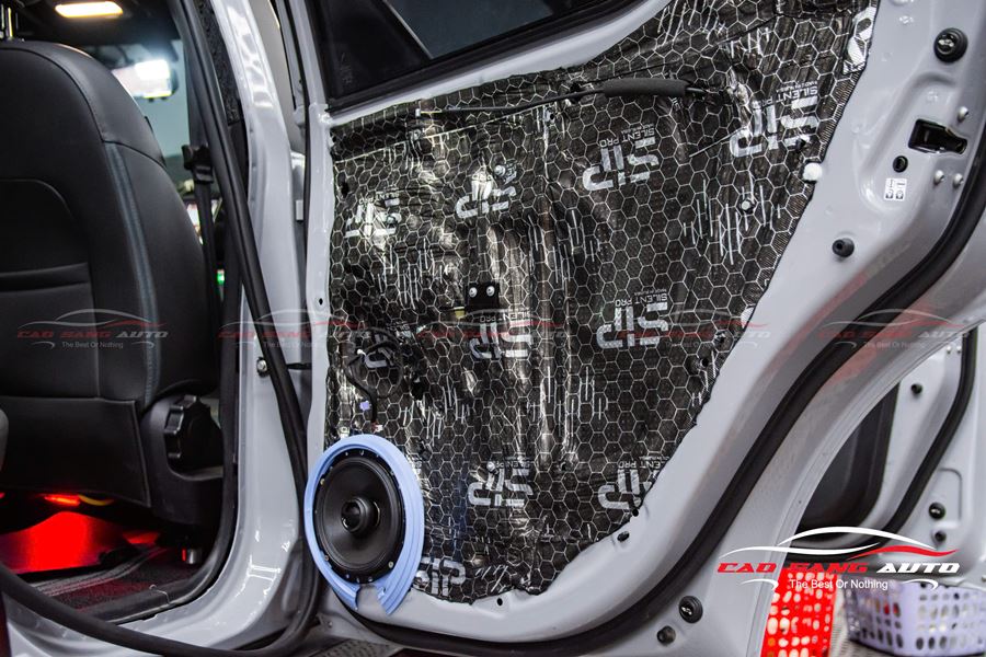 Dán cách âm 4 cửa xe Vinfast VF5 thương hiệu SIP