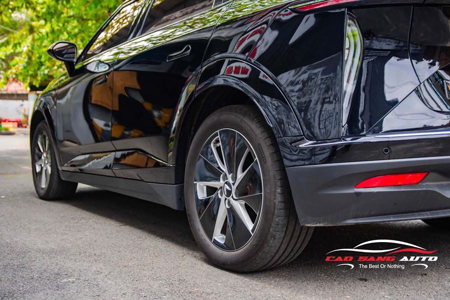 Dán mâm xe Vinfast VF7 uy tín tại Cao Sang Auto