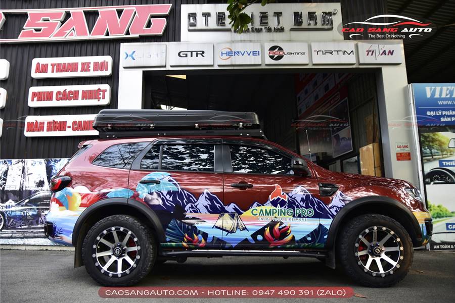 Dán decal tem xe Ford Everest