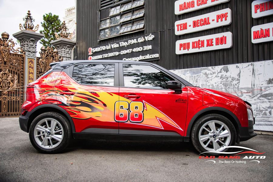 Dán decal tem xe Vinfast VF5