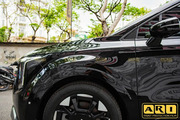 Wrap - Dán đổi màu xe Kia Carnival decal đen bóng - Hình 11