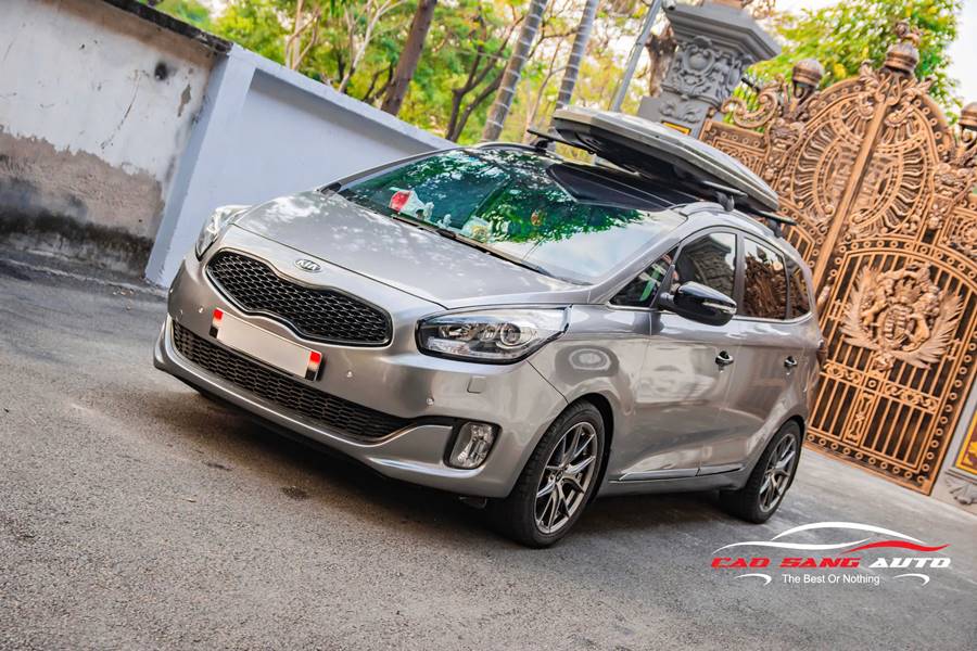 Wrap - Dán đổi màu xe Kia Rondo xám bóng