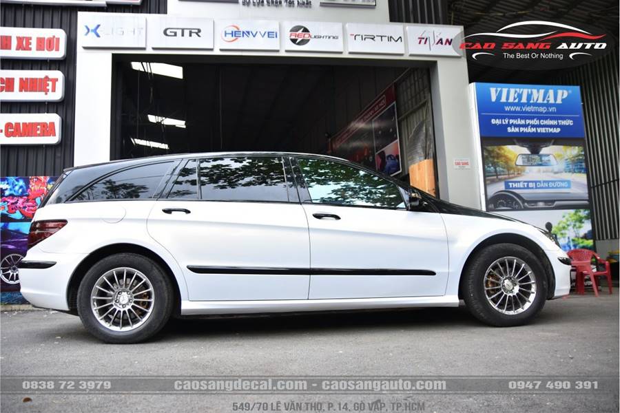 Wrap - Dán decal đổi màu xe Mercedes R550 trắng ngọc trai