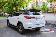 Dán nóc đen xe Toyota Fortuner - Hình 9