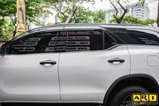 Dán phim cách nhiệt xe Fortuner - Hình 9