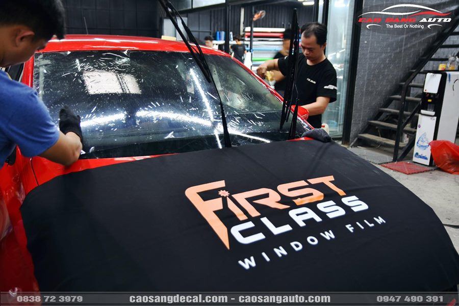 Dán phim cách nhiệt ô tô Quận 6. Cản nhiệt cao bảng giá chi tiết