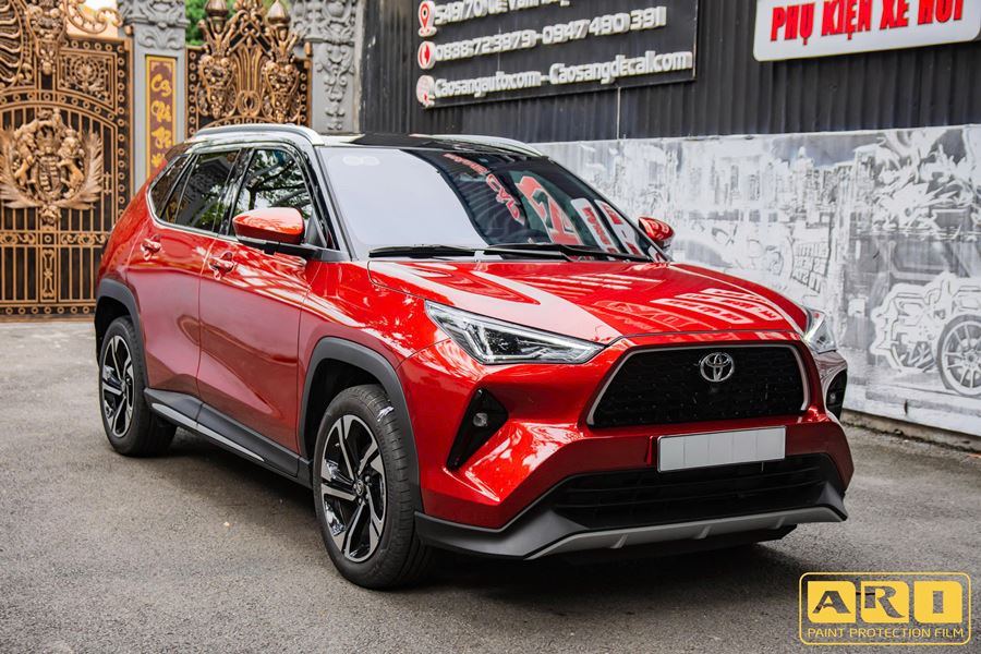 Dán phim cách nhiệt xe Yaris Cross