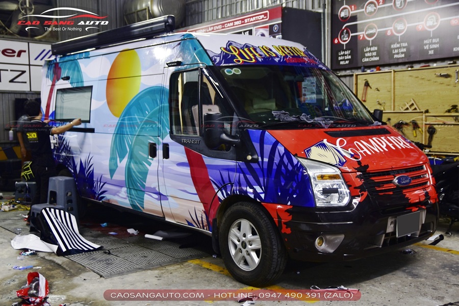 Dán quảng cáo trên xe Ford Transit