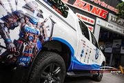 Dán quảng cáo trên xe Toyota Hilux - Hình 9