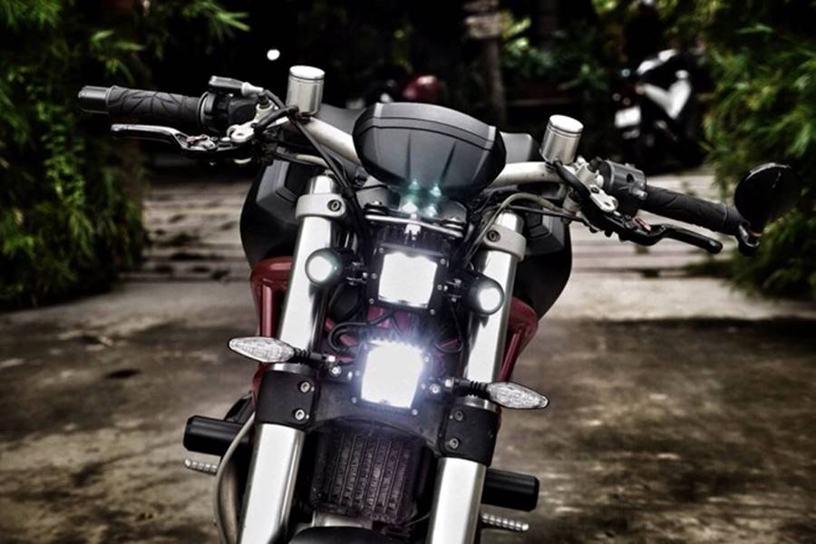 Độ đèn thay đèn led cho xe máy có bị phạt không?