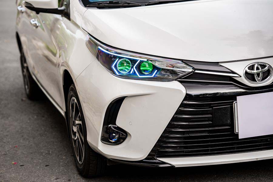 Độ đèn xe Toyota Vios - Thách thức mùa mưa với bộ ba hoàn hảo
