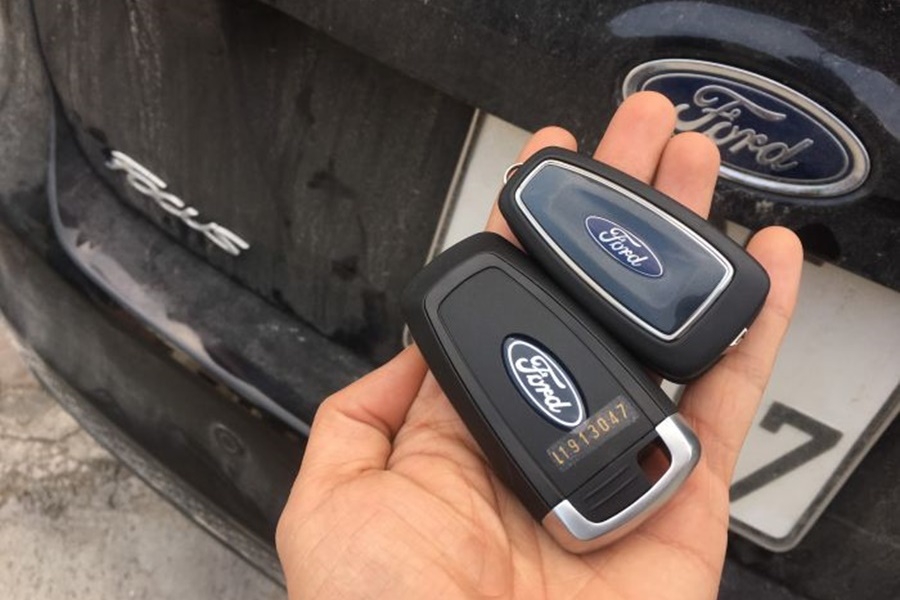 Chìa khóa thông minh Ford Focus