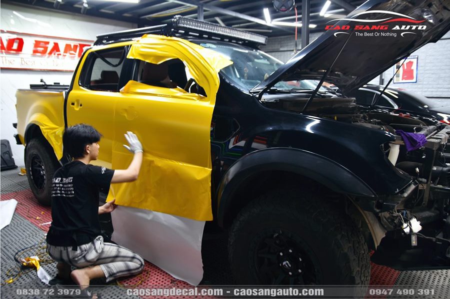 Ford Raptor -  Wrap đổi màu từ đen sang Vàng mờ cao cấp mịn hơn sơn