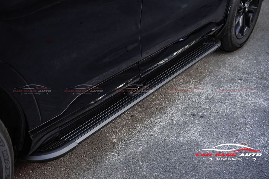 Lắp bệ bước chân cho xe CRV chính hãng