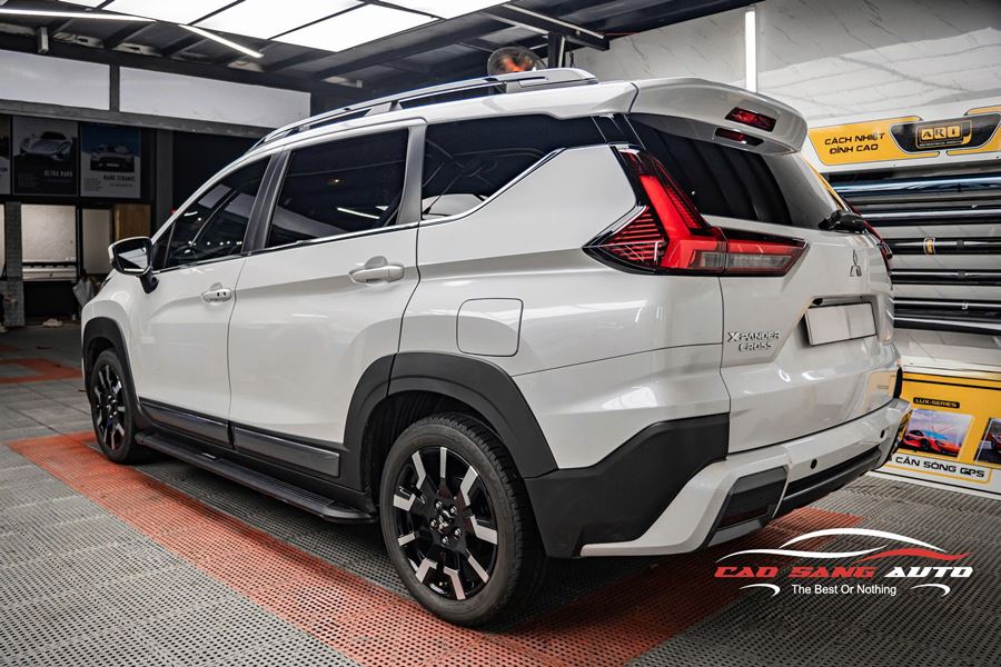 Lắp bệ bước chân cho xe Xpander mang lại nhiều lợi ích