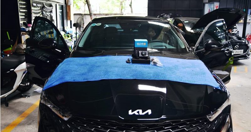 Lắp camera hành trình G-NET GDR cho xe KIA K5