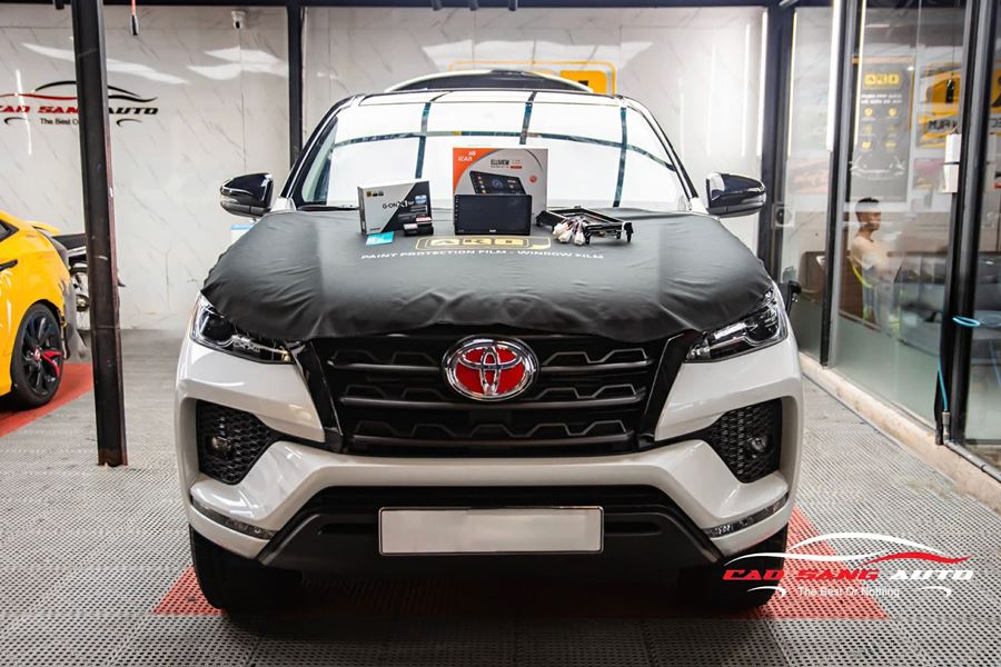 Lắp màn hình Elliview U5 cho xe Fortuner uy tín tại Cao Sang Auto