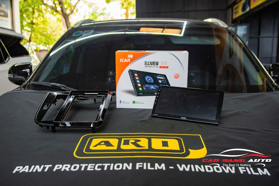 Lắp màn hình Android Elliview U5 cho xe Outlander