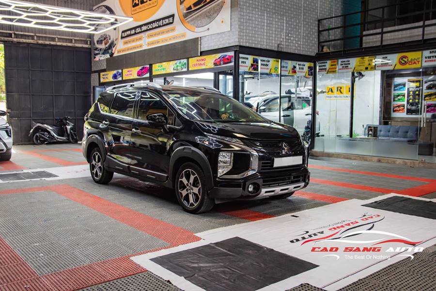 Lắp màn hình Elliview SE và cam 360 cho xe Xpander