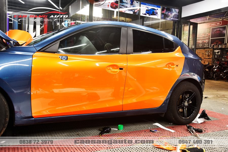 Mazda 3 wrap cam biến sắc thay đổi màu theo góc nhìn