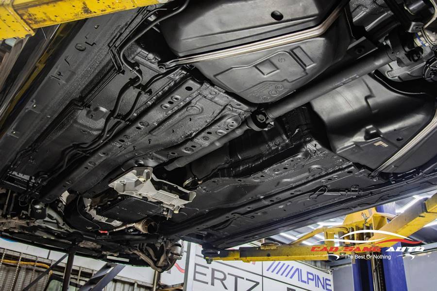 Phủ gầm xe BMW 320i - Bảo vệ tối đa, bền đẹp theo năm tháng