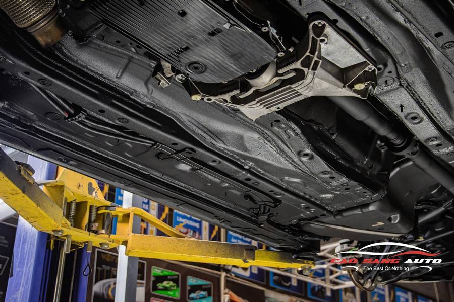 Phủ gầm xe BMW 320i - Bảo vệ tối đa, bền đẹp theo năm tháng