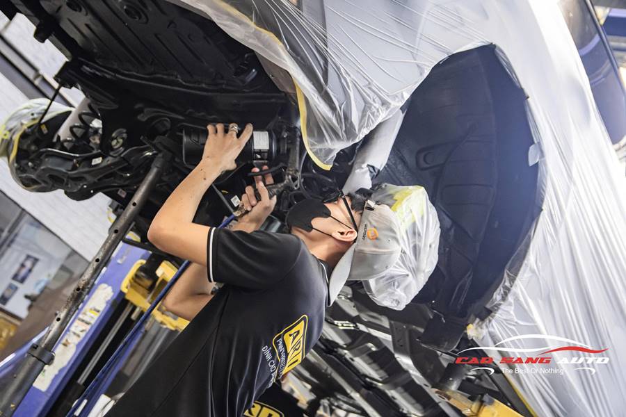 Phủ gầm xe ô tô giúp giảm tiếng ồn hiệu quả