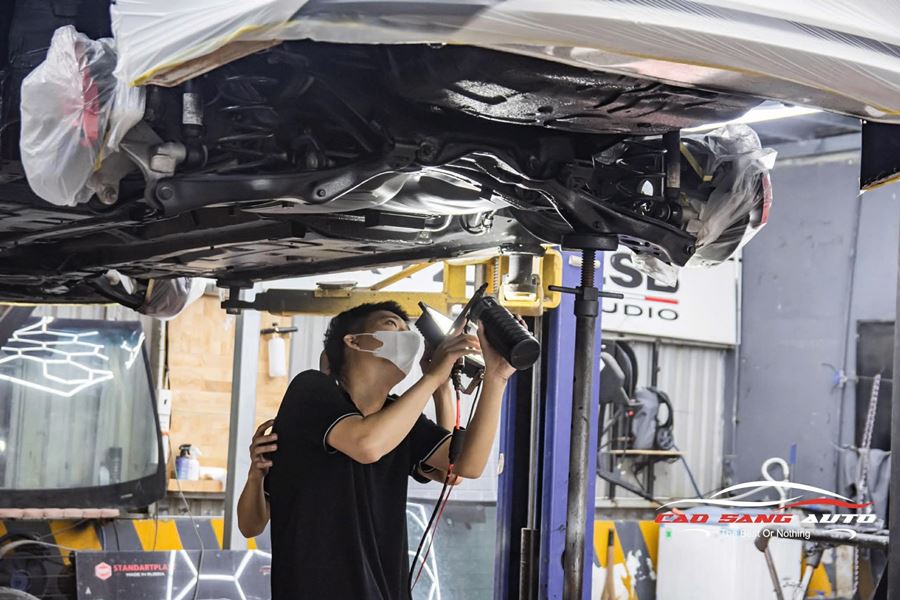 Phủ gầm cho xe Honda Civic giúp hạn chế tiếng ồn từ gầm xe