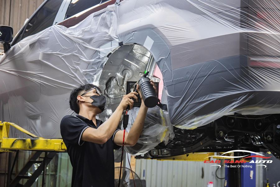 Phủ gầm ô tô tăng khả năng chống gỉ và ăn mòn