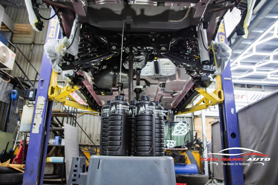 Sơn phủ gầm cho xe Santafe