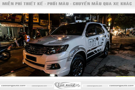Tem xe Fortuner trắng đen thể thao