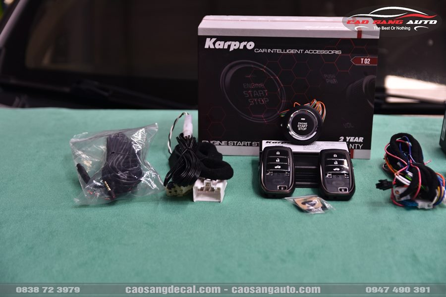 Toyota Altis gắn camera hành trình VietMap KC01 + Độ Smartkey Karpro