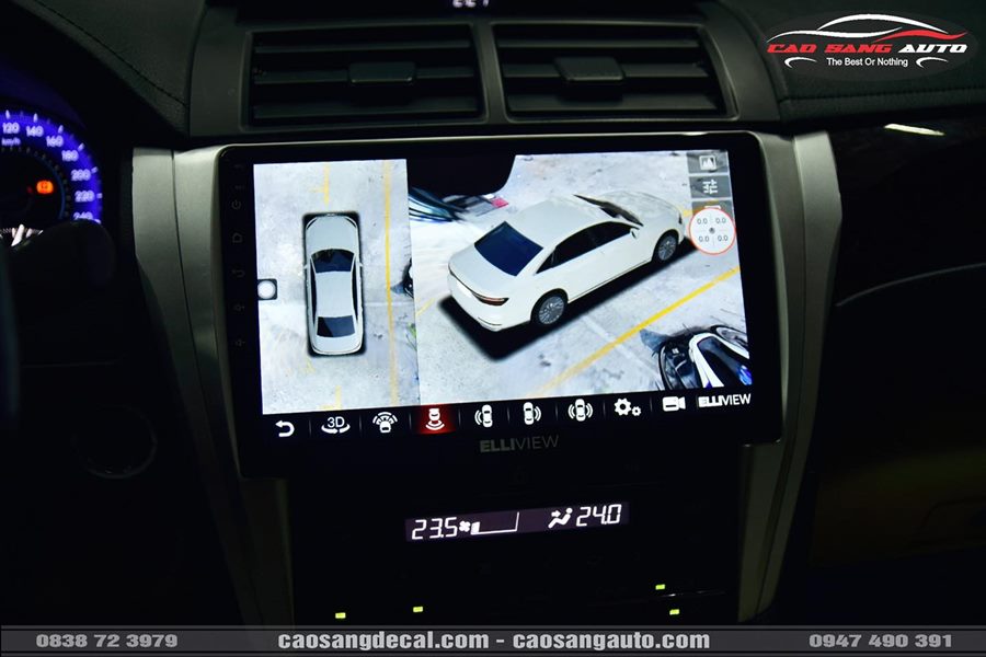 Toyota Camry nâng cấp màn hình ELLIVIEW S4 liền camera 360