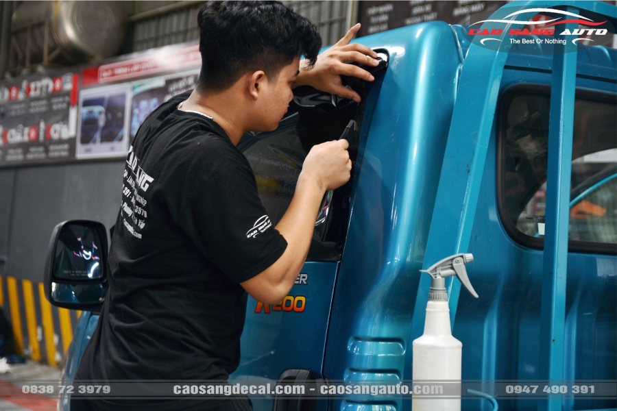 【Tư Vấn】 Dán phim cách nhiệt xe tải, Bảng Giá loại tốt nhất