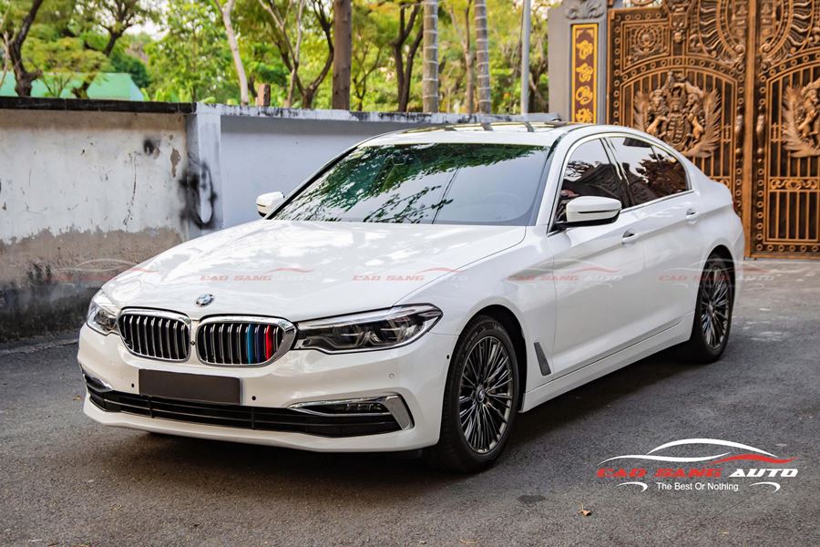 Wrap - Dán đổi màu xe BMW 530i decal trắng