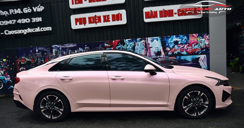 Wrap decal đổi màu hồng chuyển sắc KIA K5 - Cá tính tạo nên chất riêng