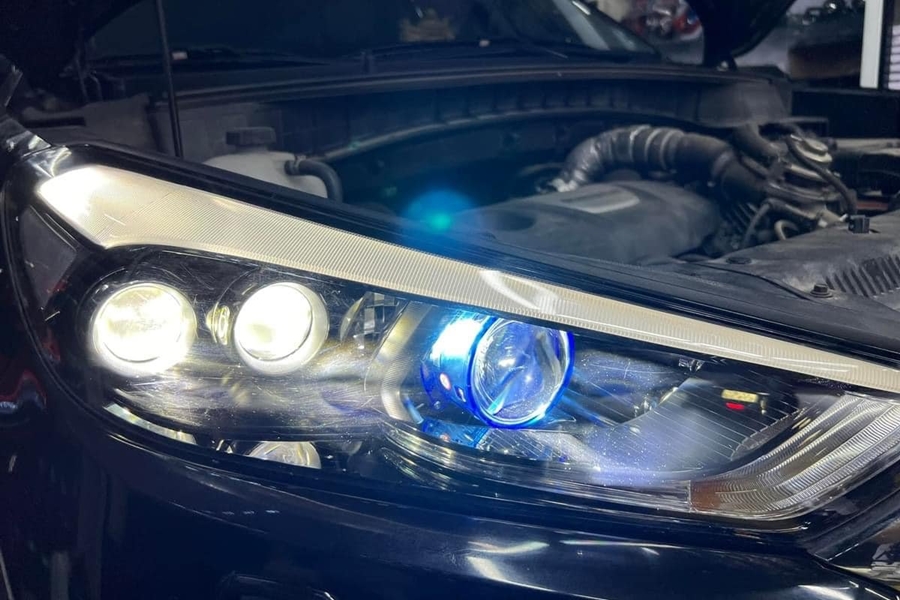 Độ đèn Innova Cross