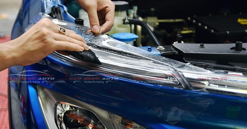 Xe điện Vinfast dán film PPF ARI bảo vệ đèn